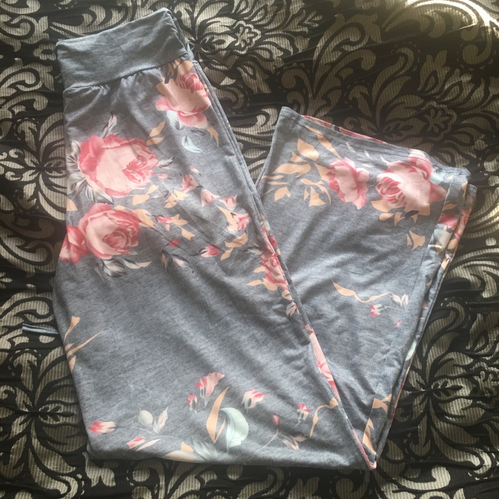 New! Cute and comfy wide leg floral pj pants sz XL